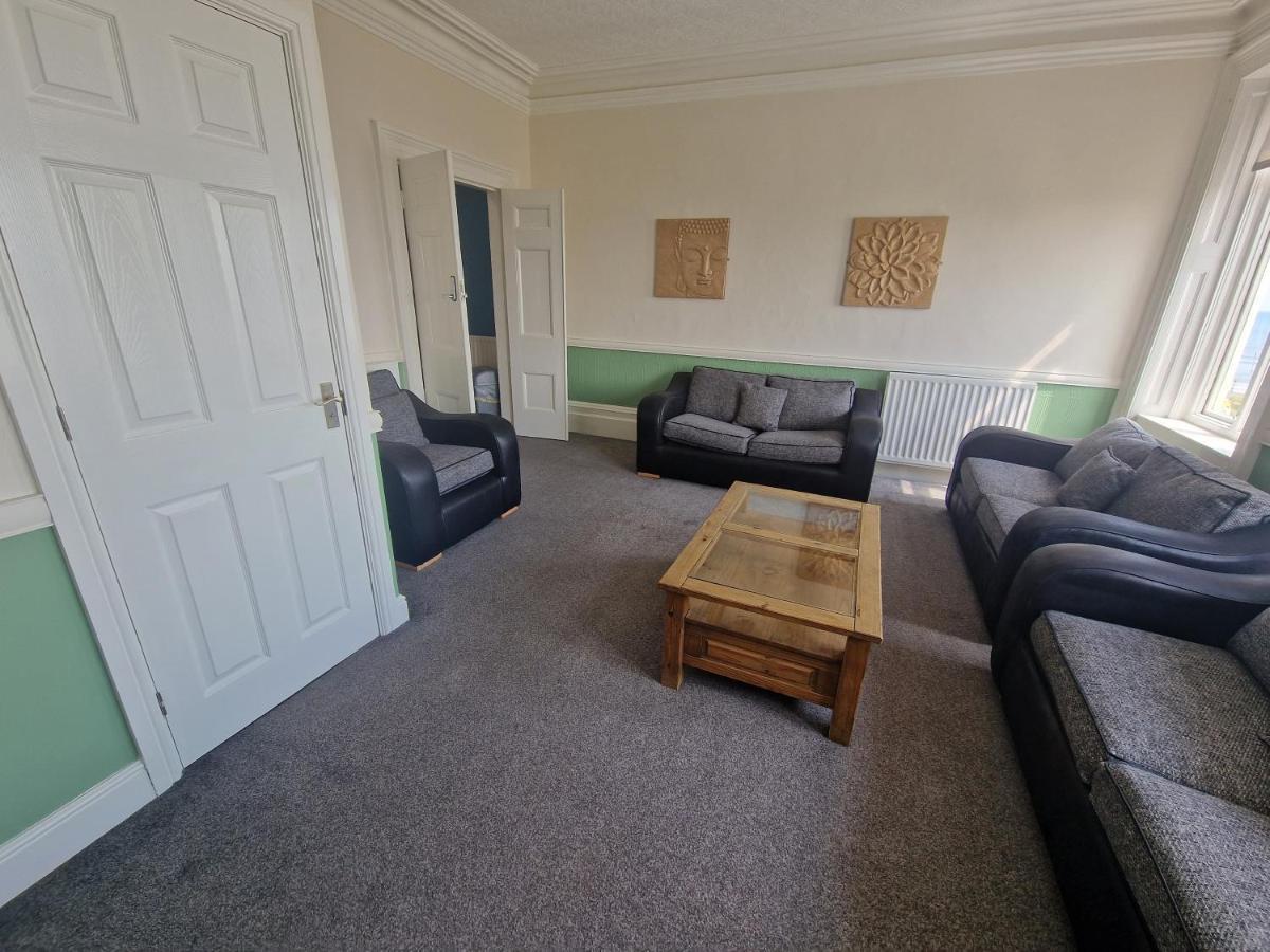 2 The Green, Exceptional Large House, Sea Views Loads Of Bathrooms Seaton Carew Exterior photo