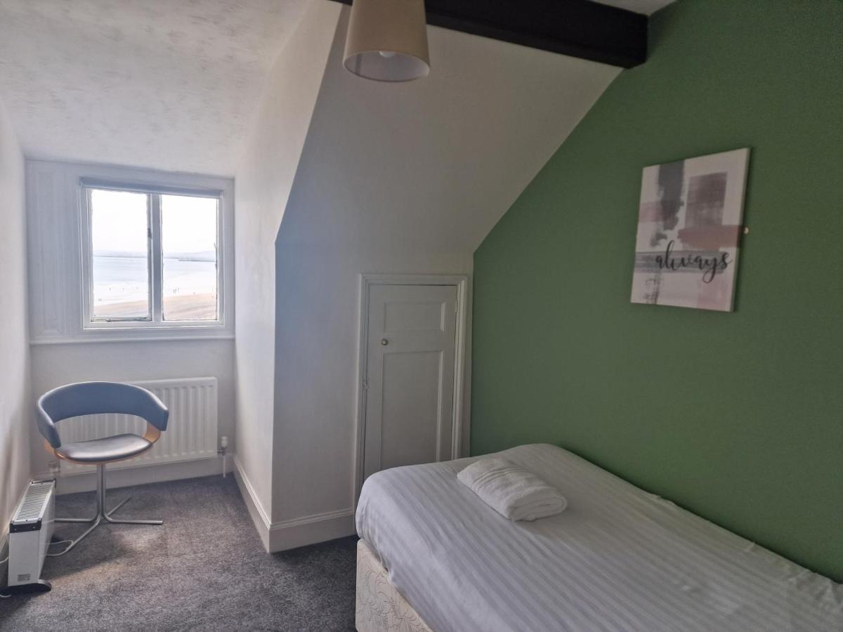2 The Green, Exceptional Large House, Sea Views Loads Of Bathrooms Seaton Carew Exterior photo